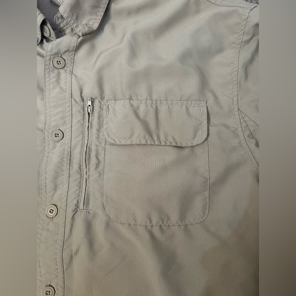 Duluth Trading Shirt Mens XL Tan Dry On The Fly Hybrid Hiking Snap - Picture 3 of 8